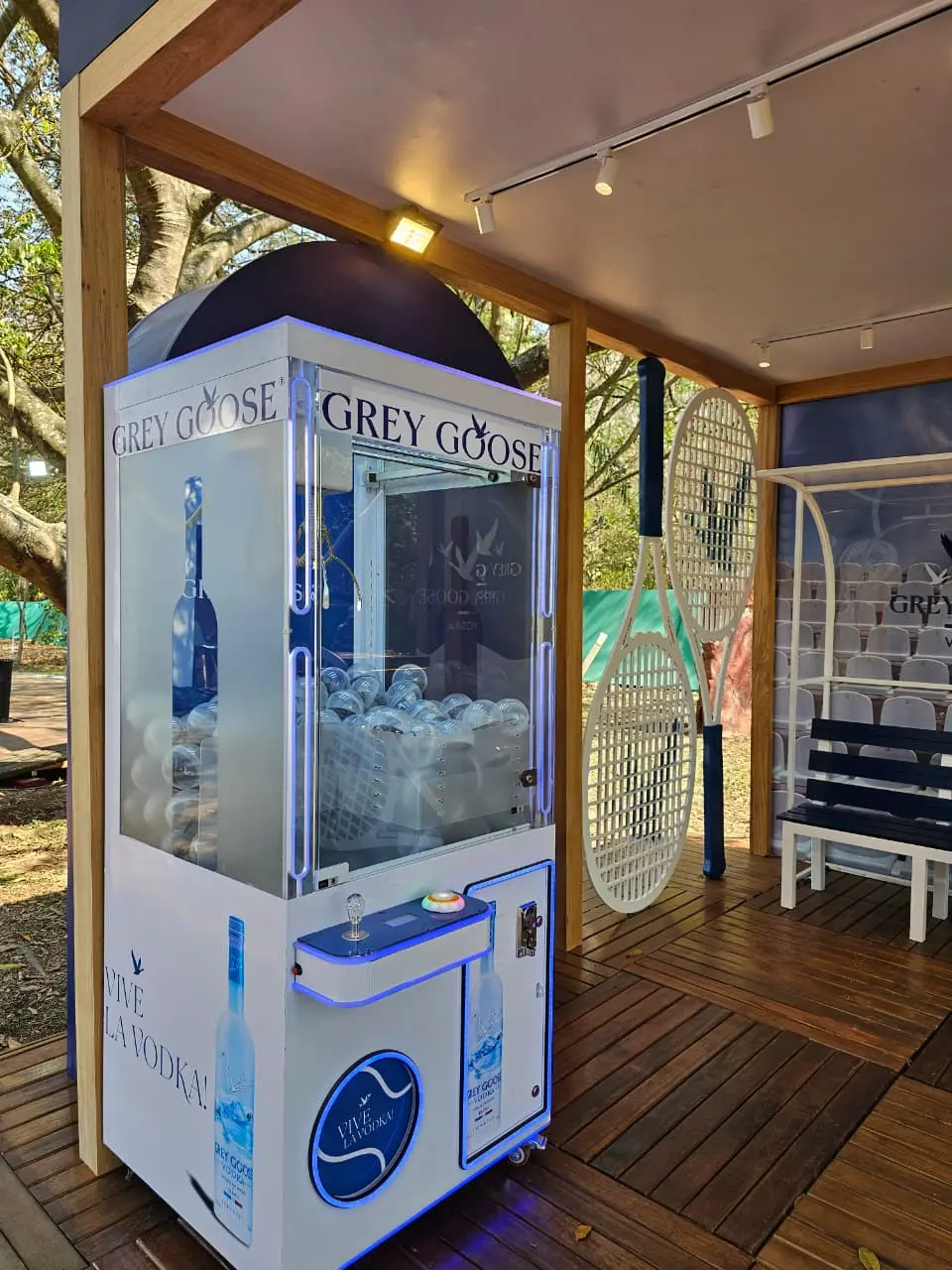 Máquina de garra da Grey Goose no SP Open